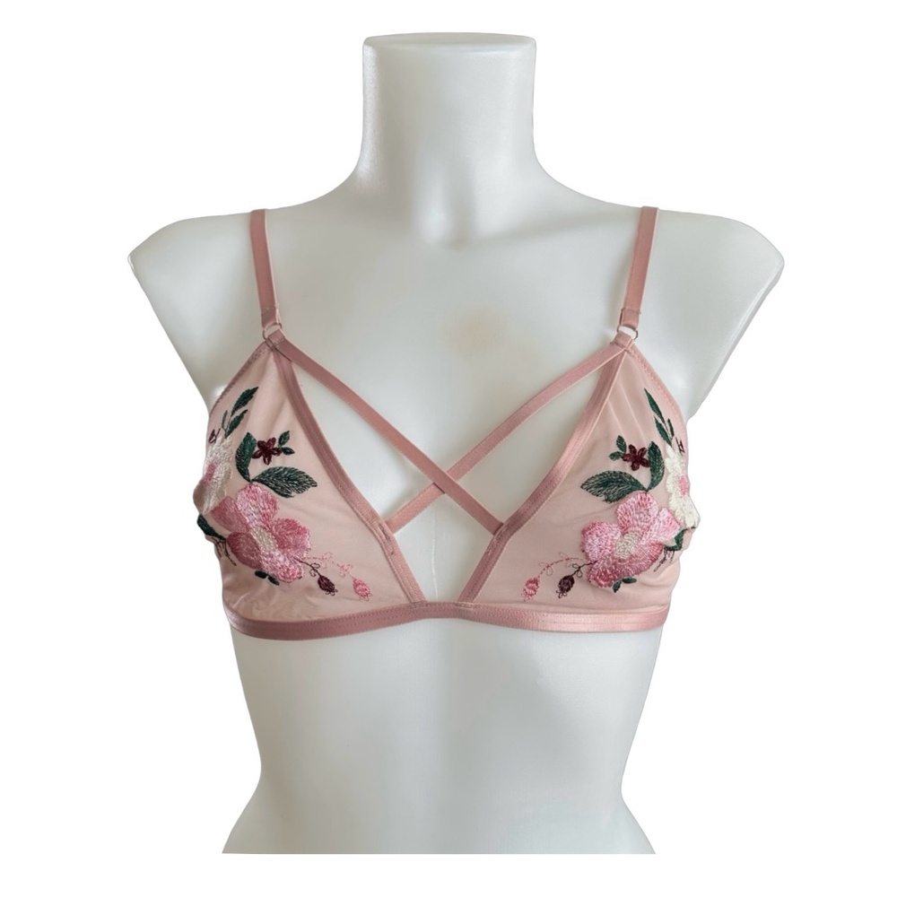 SECRET POSSESSIONS Women’s Tan Bra Size 6-8(M) Embroidered Bralette